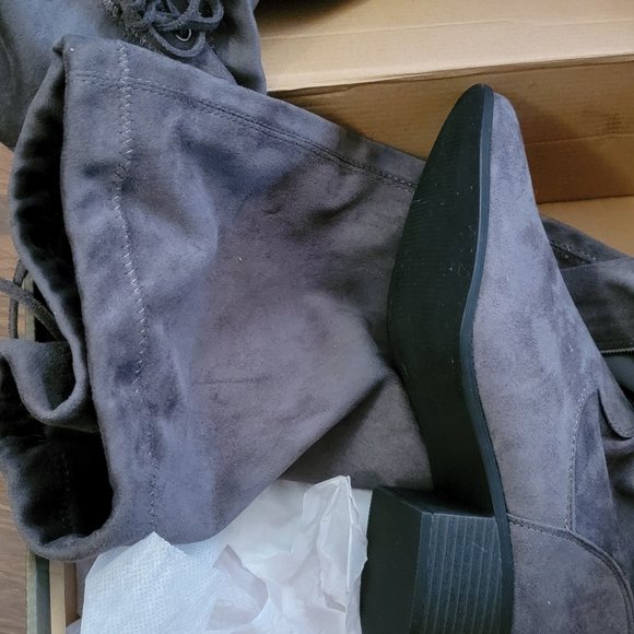 Women's Thigh high Boots - Picture 4 of 4